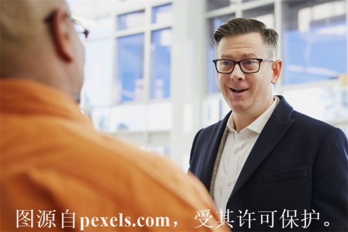 申请一个域名和空间