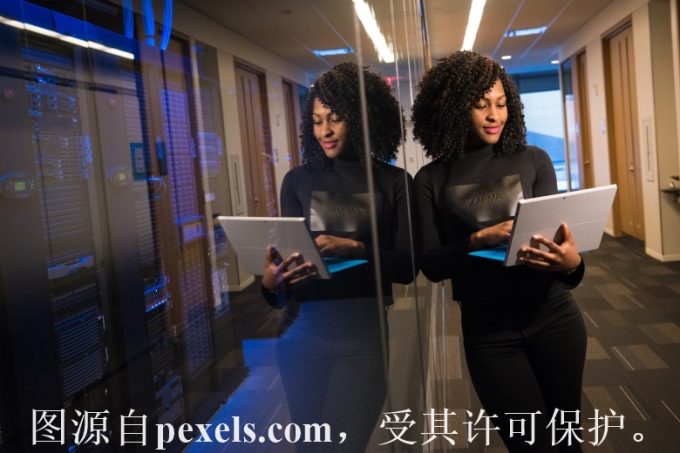 购买域名和云服务器大概多少钱