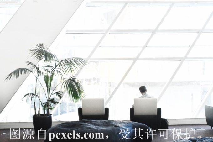 如何正确看待域名的价格
